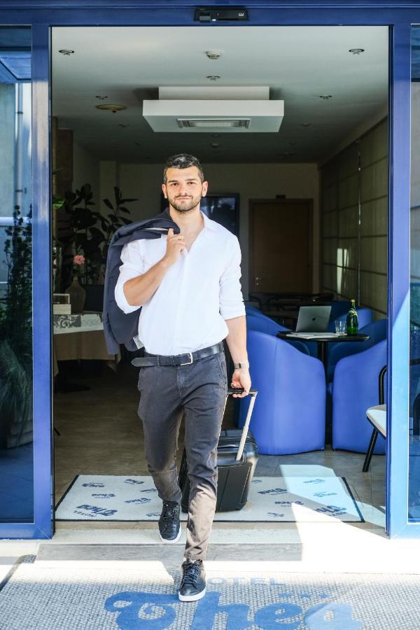 בלריה-איגאה מרינה Hotel Thea מראה חיצוני תמונה